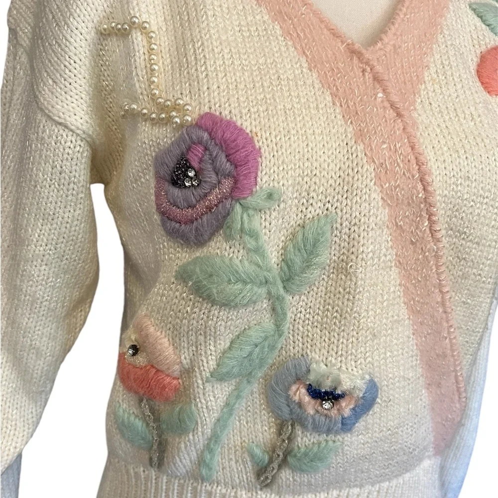 🚫SOLD🚫 Vintage 80s Ginenne Knit Embroidered Floral Coquette Sweater - Picture 5 of 8